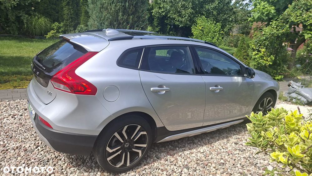 Volvo V40 D2 Drive-E Momentum - 10