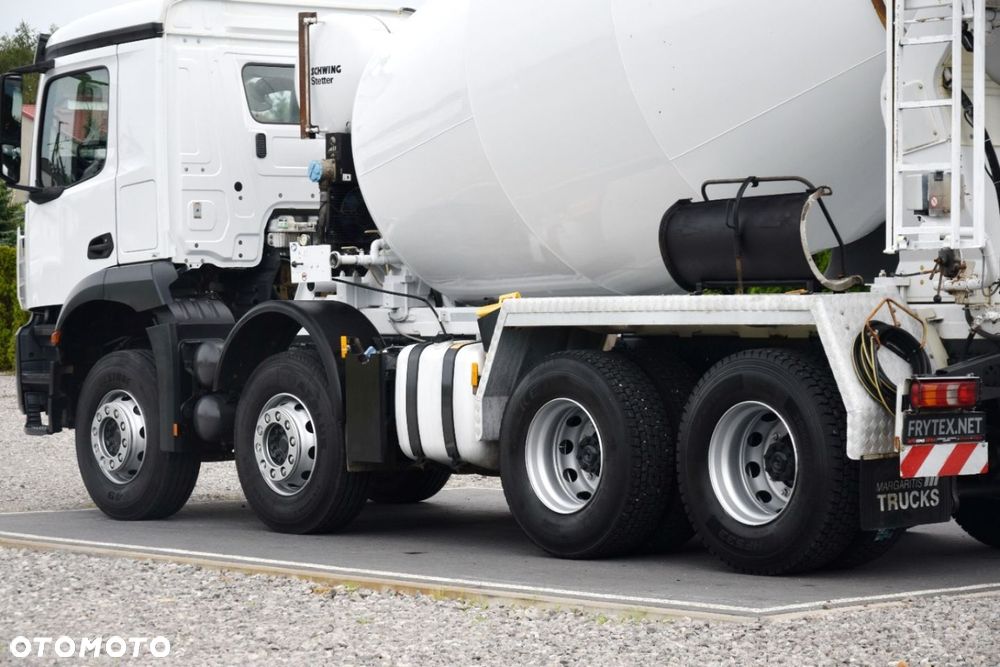 Mercedes-Benz Arocs 3243 - 18