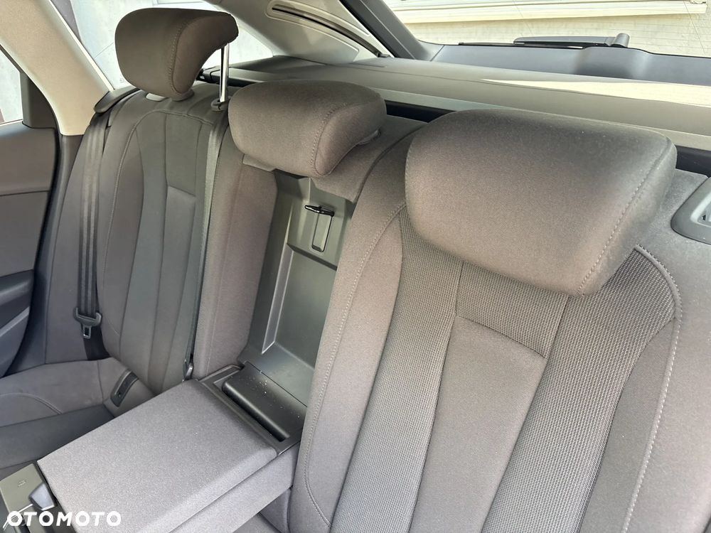Audi A4 Limousine 35 TFSI mHEV Advanced S tronic - 18