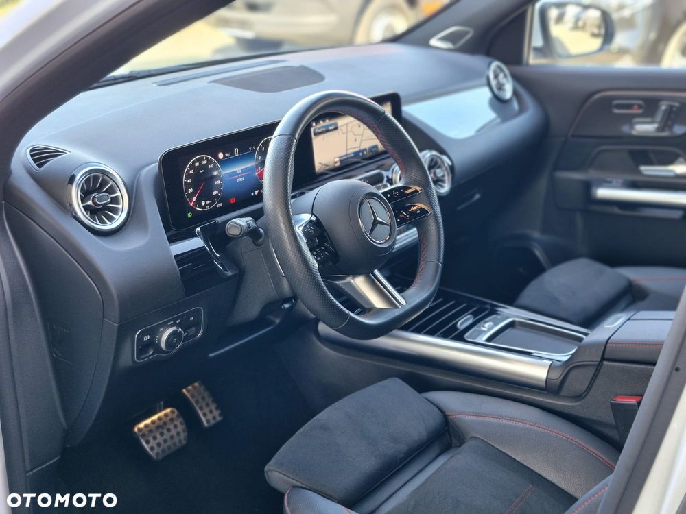 Mercedes-Benz GLA 200 mHEV AMG Line 7G-DCT - 15