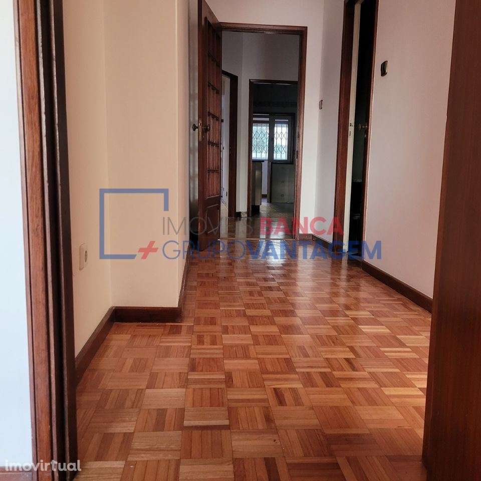 T2 em Cedofeita - Grande imagem: 3/16