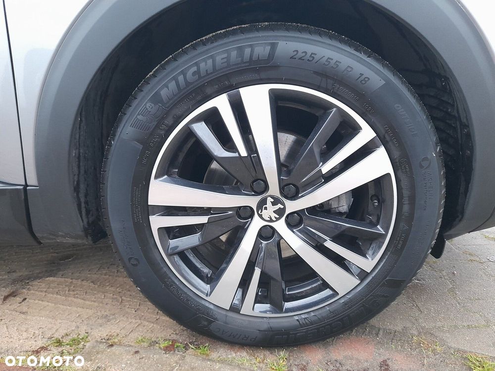 Peugeot 3008 1.2 PureTech Allure S&S EAT8 - 9