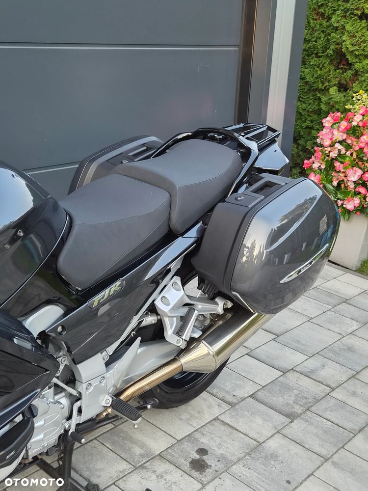 Yamaha FJR - 29