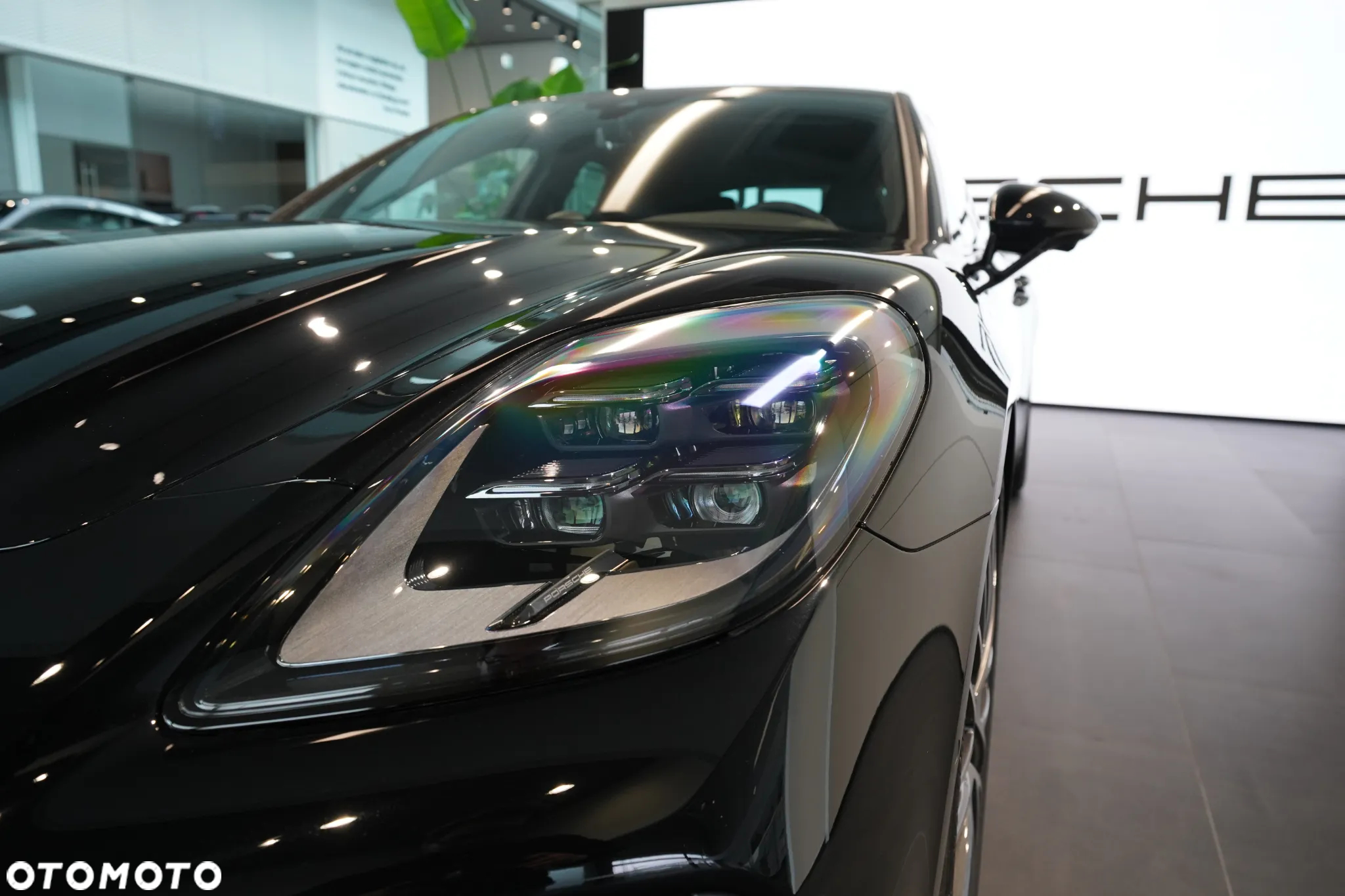 Porsche Panamera 4 - 33