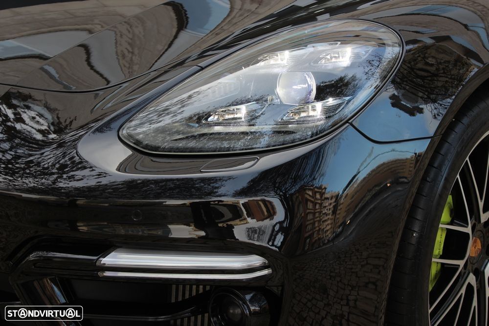 Porsche Panamera Sport Turismo 4 E-Hybrid - 6