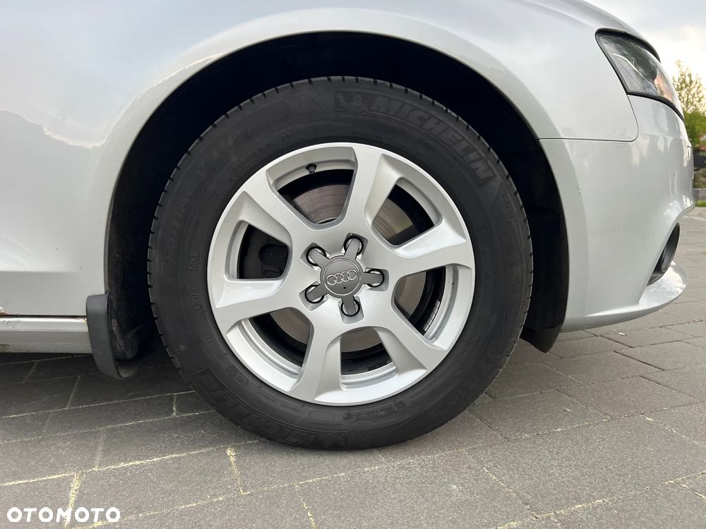 Audi A4 Avant - 9