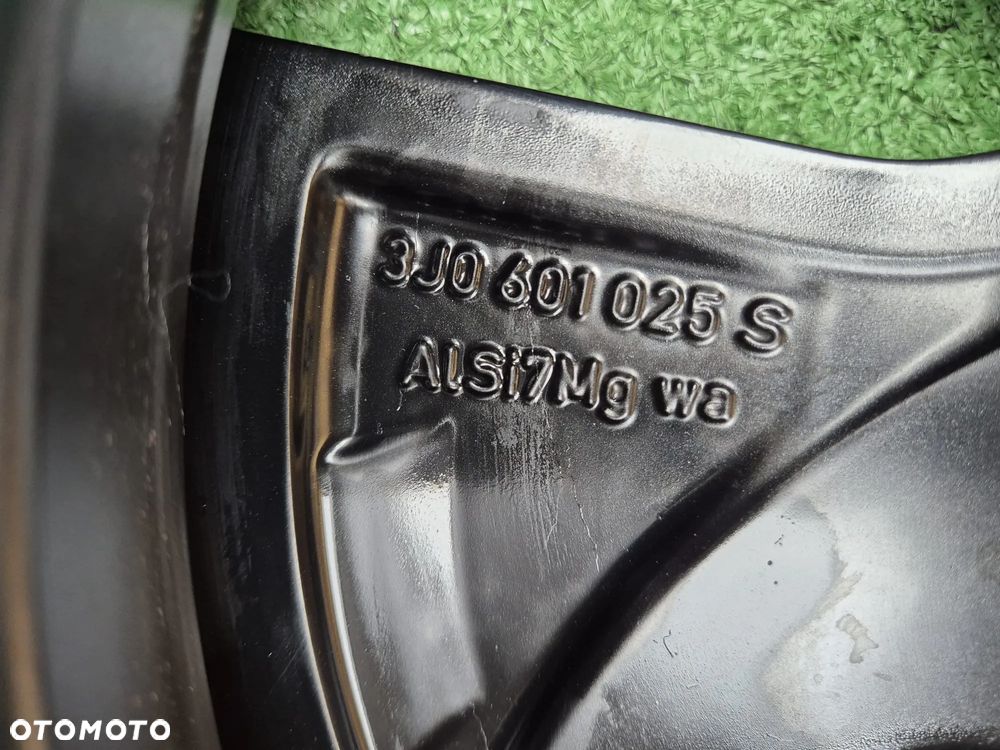 Volkswagen VW Audi Skoda Felgi z oponami KOŁA 215/60 R16 Goodyear ET43 - 16