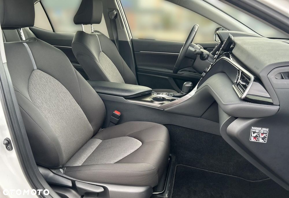 Toyota Camry 2.5 Hybrid Comfort CVT - 10