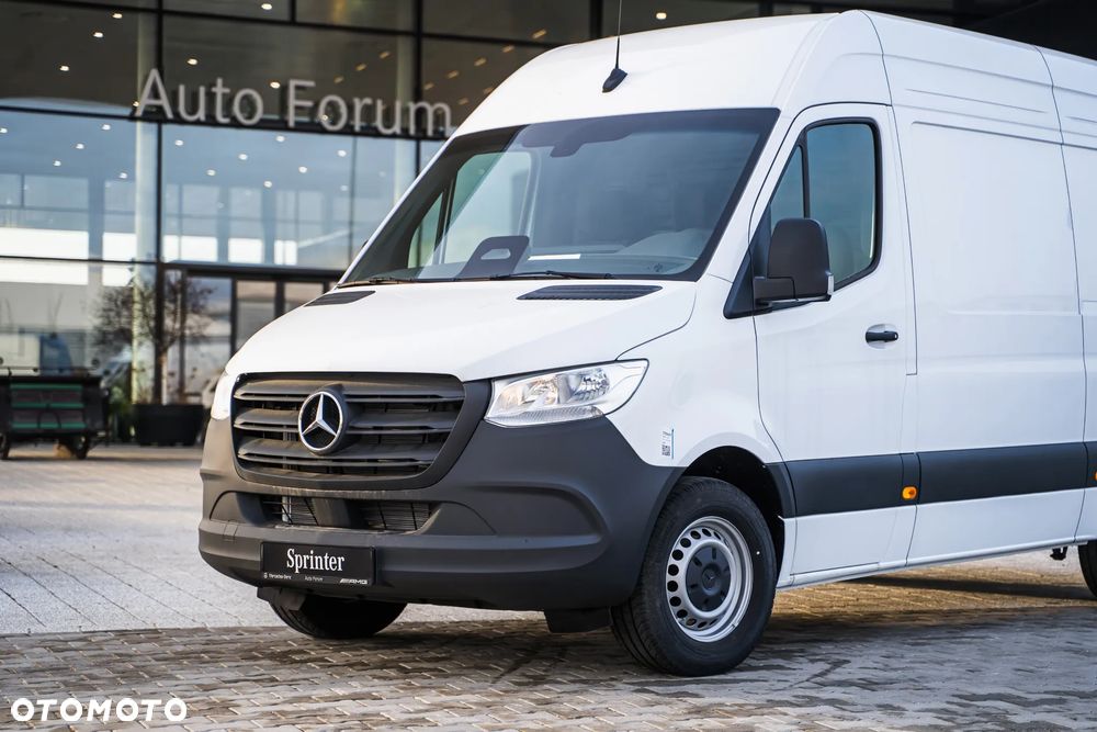 Mercedes-Benz Sprinter - 2