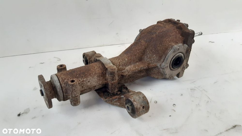 SUBARU XV I 2.0 D 11- DYFER MOST TYŁ - 1