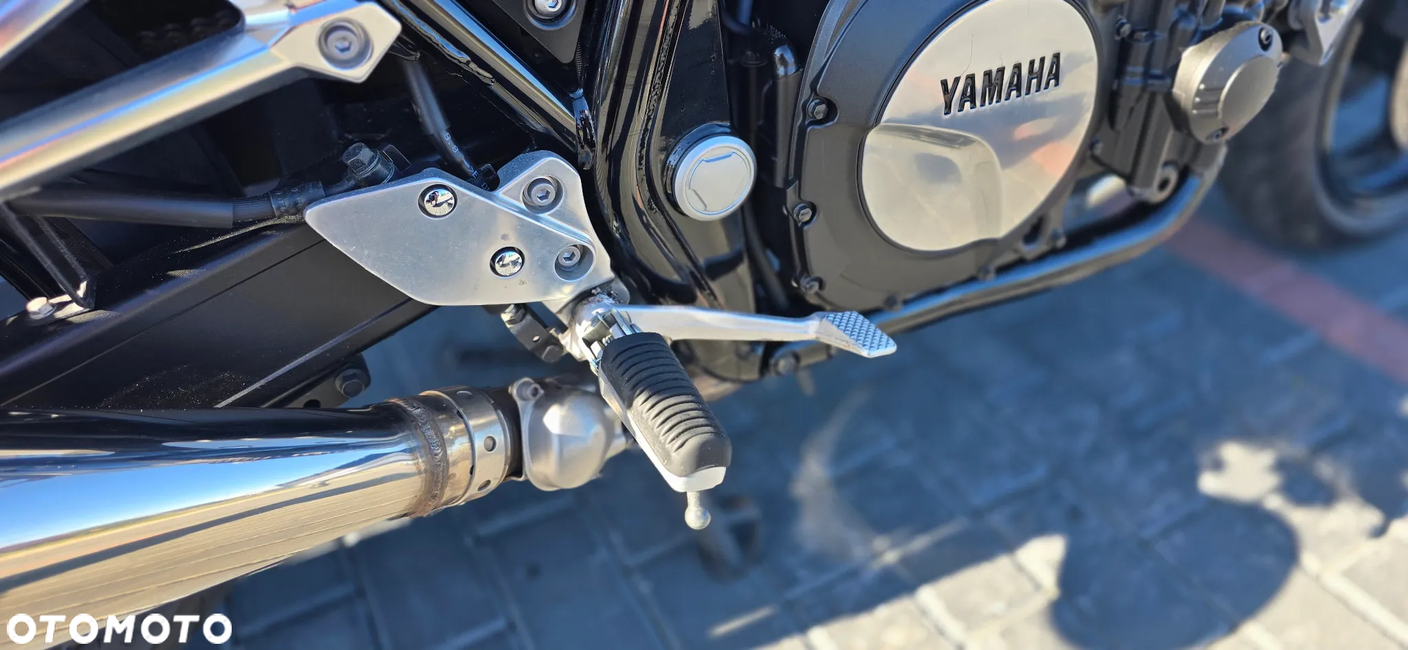 Yamaha XJR - 17
