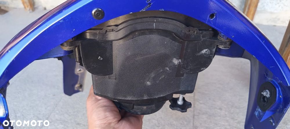 SUZUKI GSXR K4 600 750 LAMPA PRZÓD REFLEKTOR CZASZA OWIEWKA szyba - 10
