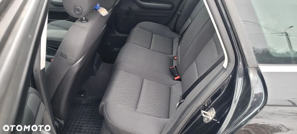 Audi A4 Avant 1.9 TDI - 8