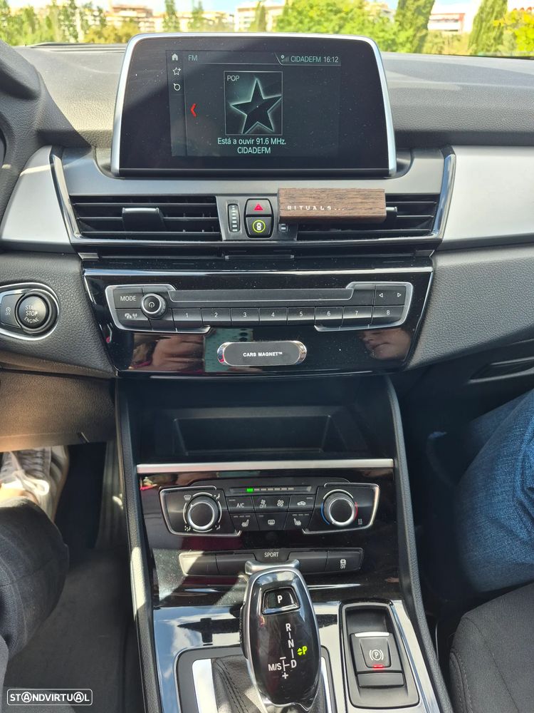 BMW 216 Gran Tourer d Aut. Luxury Line - 6