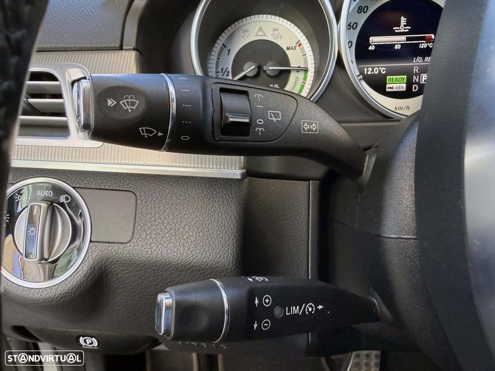Mercedes-Benz E 300 Bluetec Hybrid Avantgarde - 30