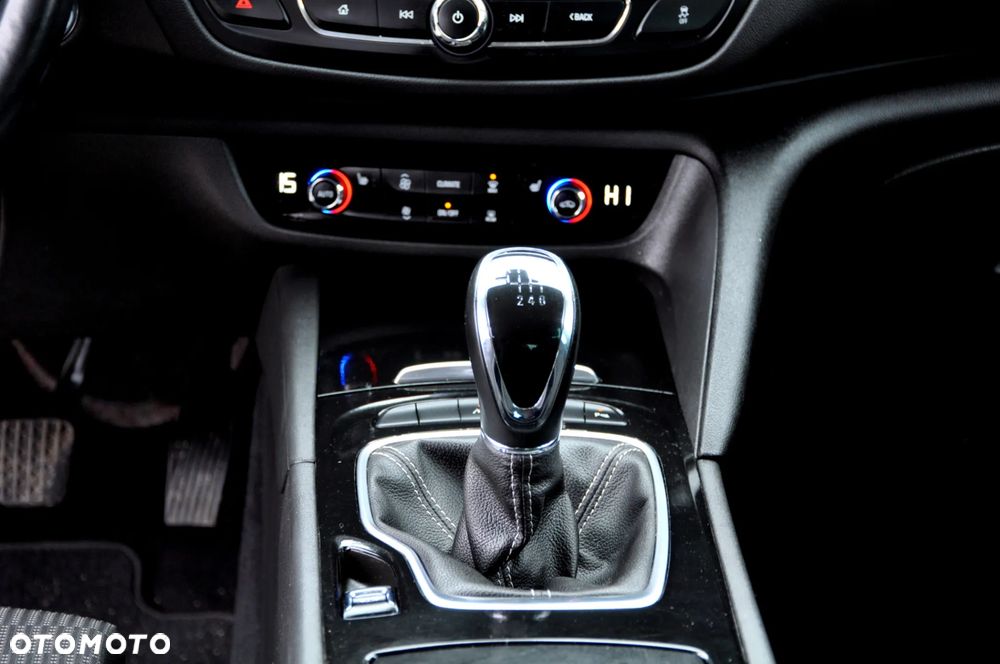 Opel Insignia 2.0 CDTI 4x4 ecoFLEX Start/Stop Business Edition - 36