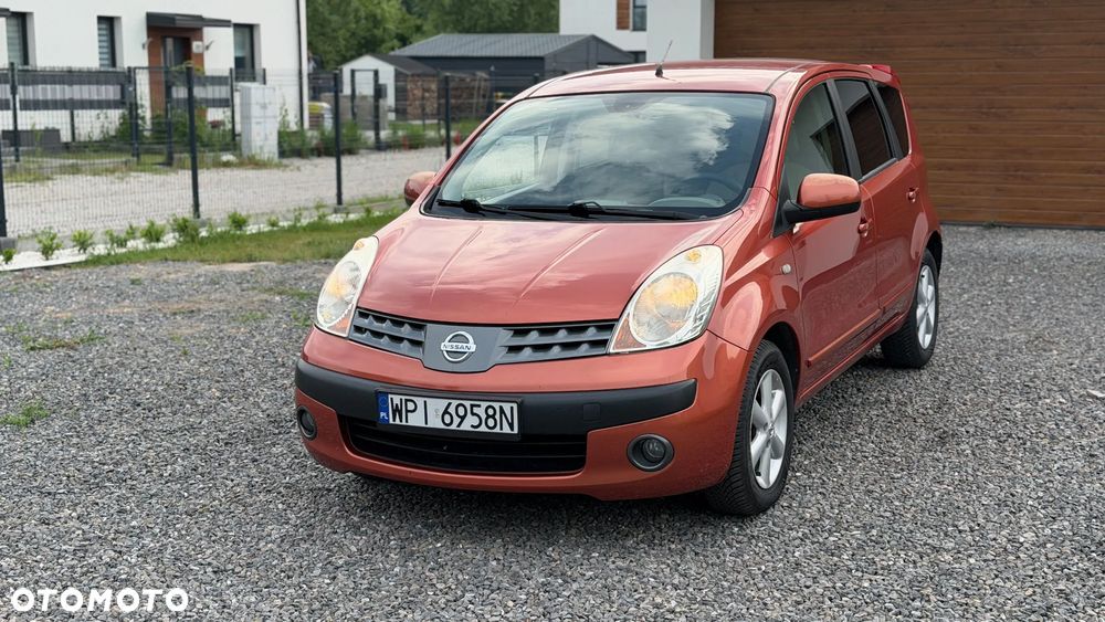 Nissan Note 1.6 Tekna - 2