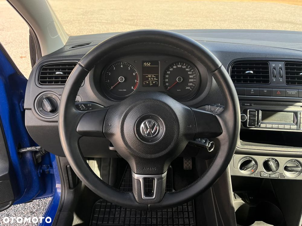 Volkswagen Polo 1.2 Comfortline - 24