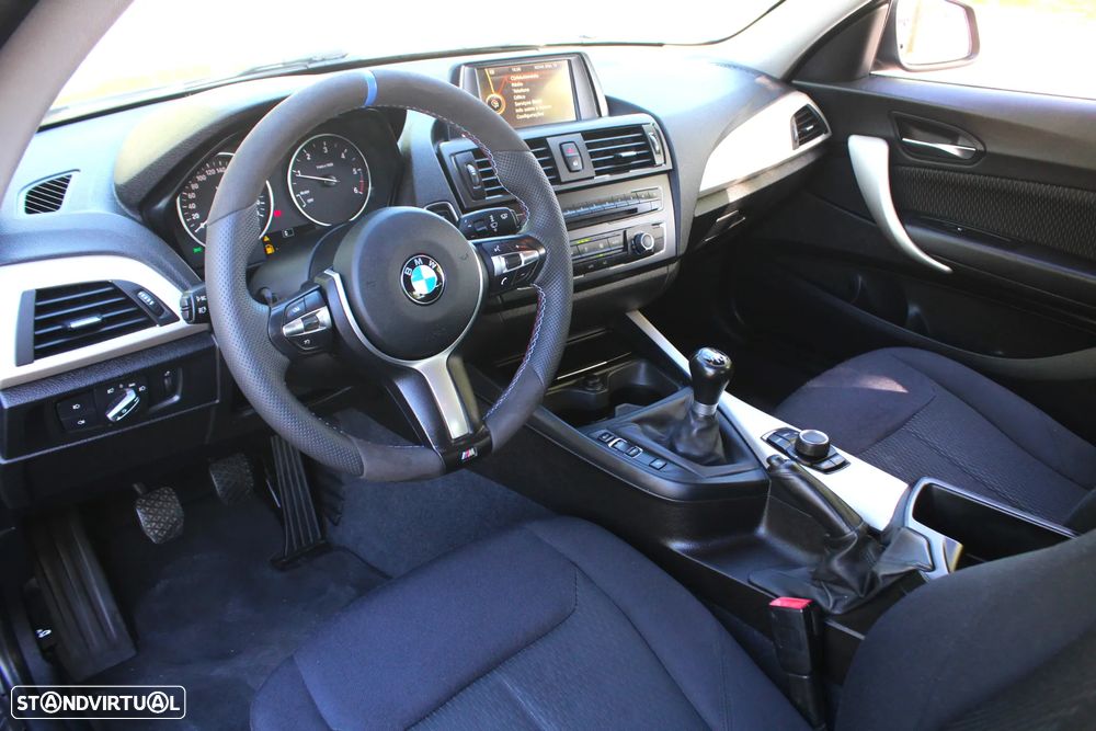 BMW 218 d Coupe Line Sport - 32