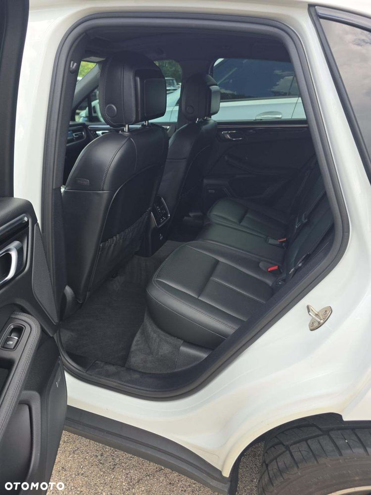 Porsche Macan S - 10