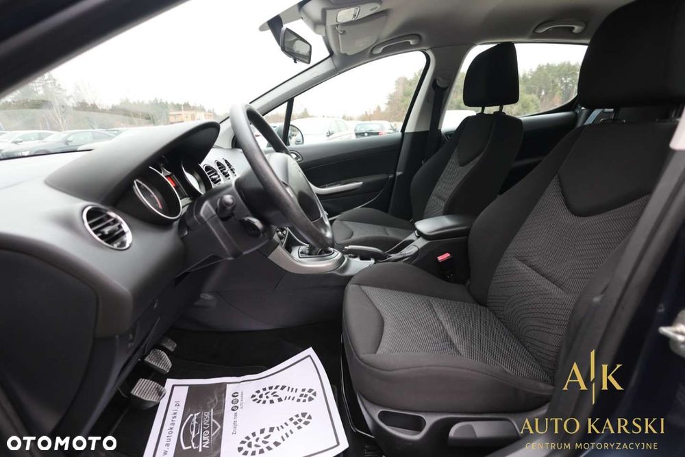 Peugeot 308 - 33