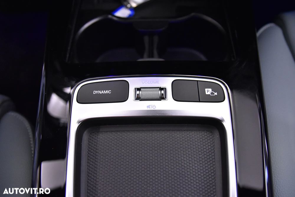 Mercedes-Benz CLA 200 7G-DCT AMG Line - 19