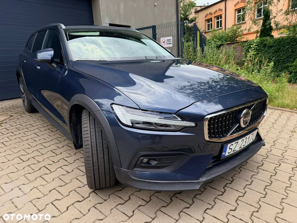 Volvo V60 Cross Country B5 B AWD Plus - 5