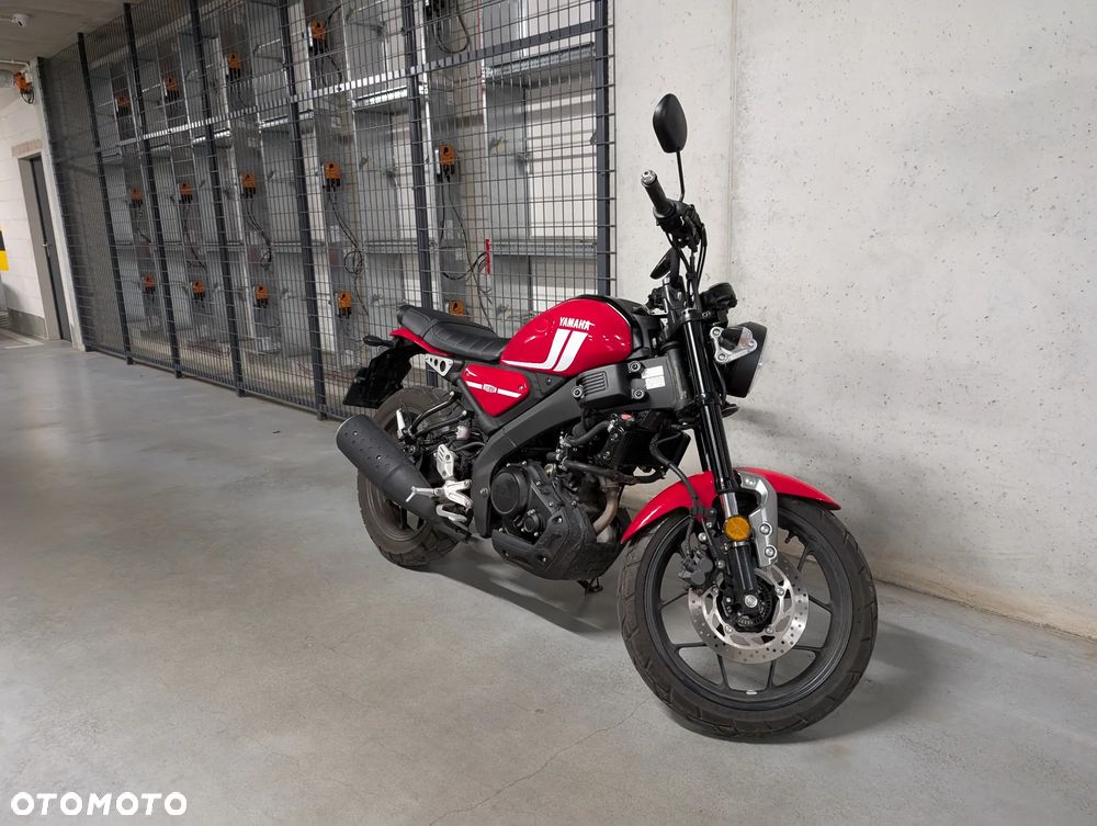 Yamaha XSR - 8