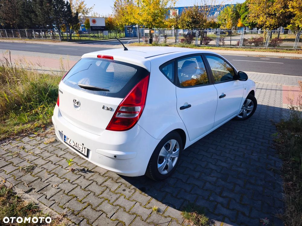 Hyundai I30 2010 photo 3