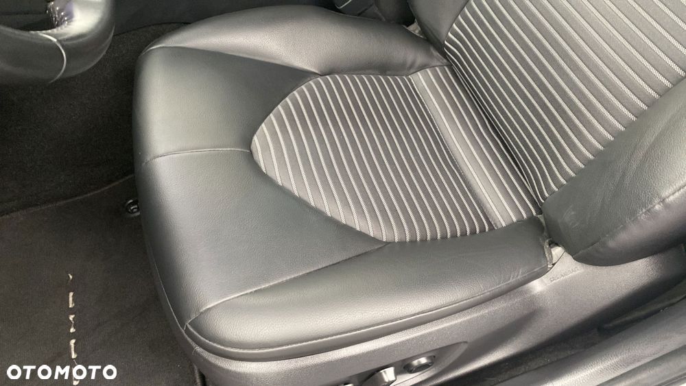 Toyota Camry 2.5 Hybrid Prestige CVT - 16