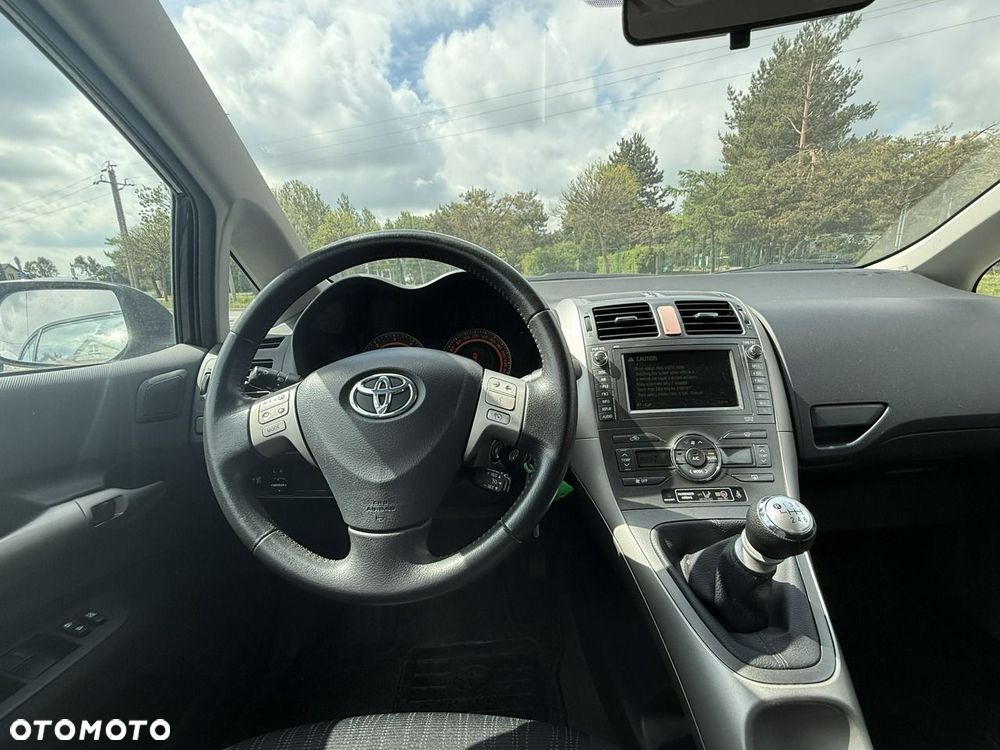 Toyota Auris - 7