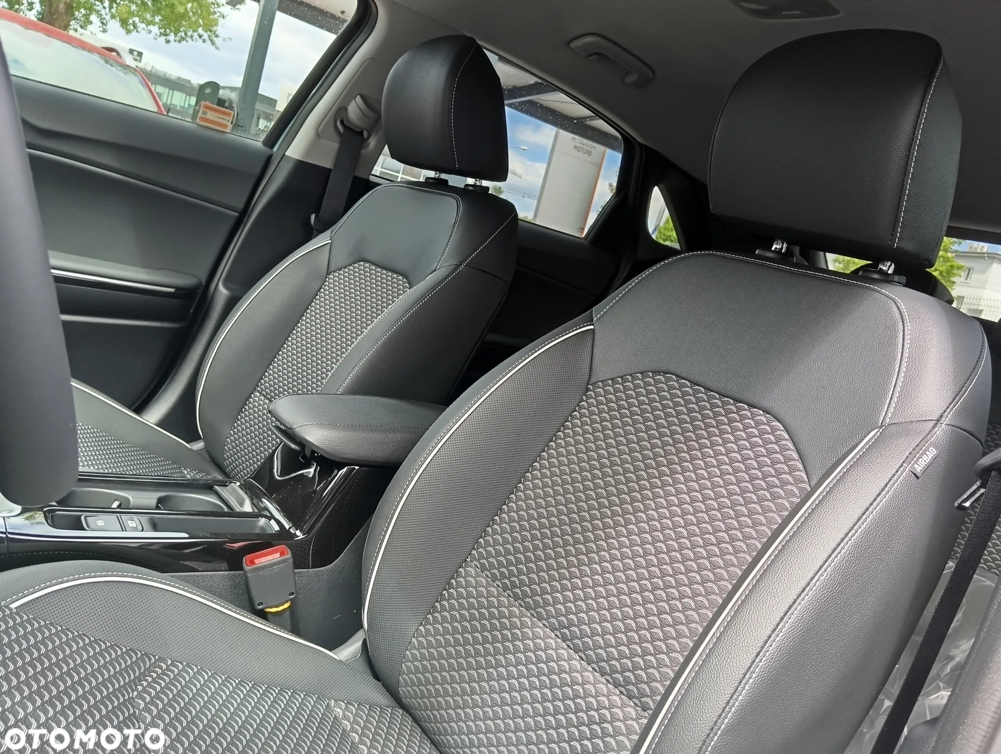 Kia Ceed - 12