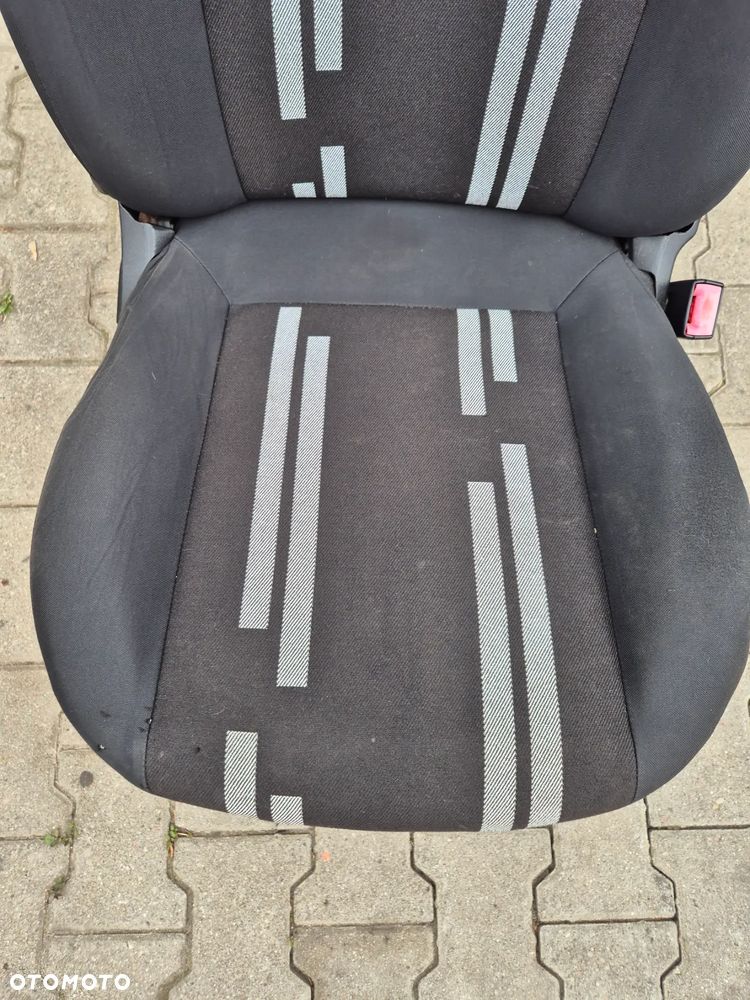 FOTEL PASAŻERA PRAWY FIORINO IV NEMO BIPPER 08r.+ - 3