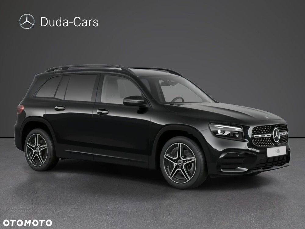 Mercedes-Benz GLB - 4