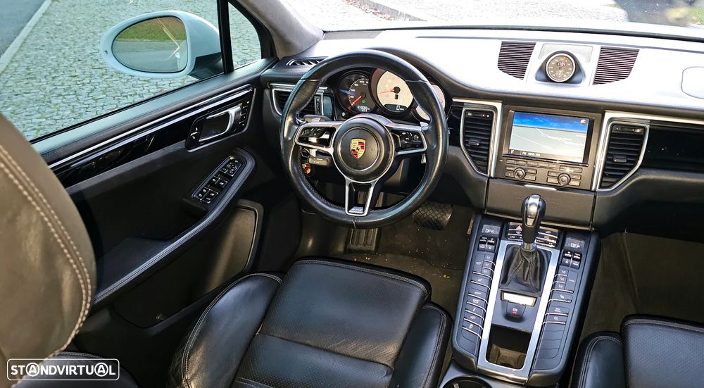 Porsche Macan S - 24