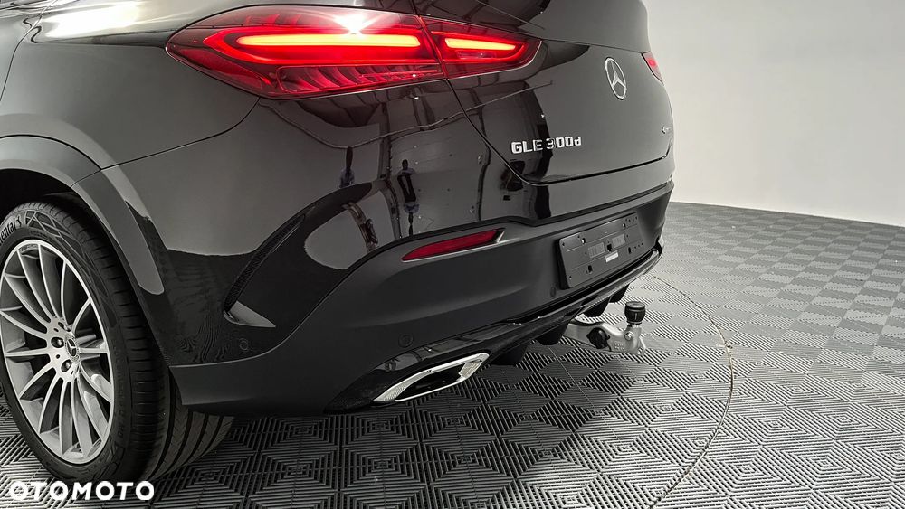 Mercedes-Benz GLE 300 d mHEV 4-Matic AMG Line - 14