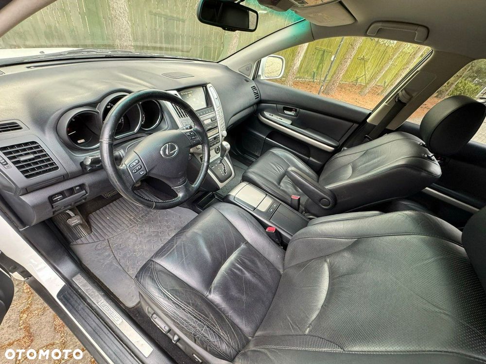 Lexus RX - 25