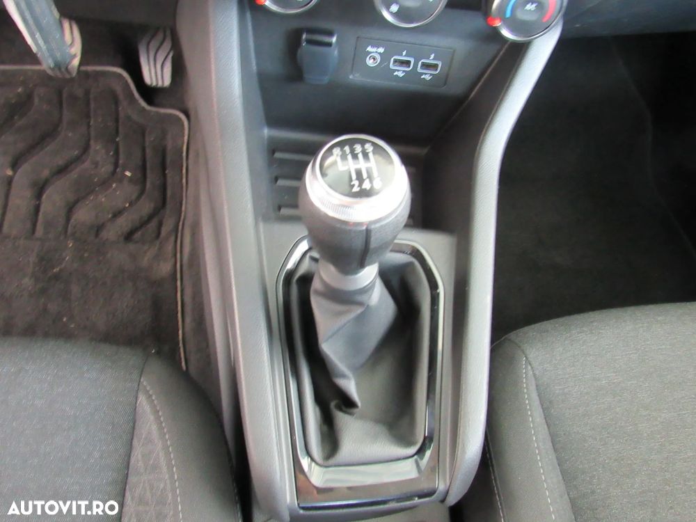 Renault Clio TCe 90 EQUILIBRE - 18