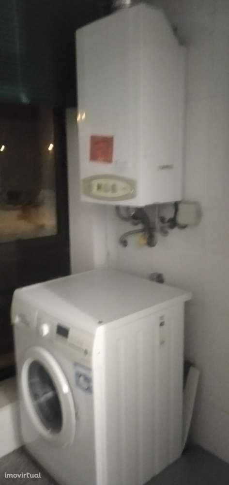 Aluguer T1 Castelo da Maia - comercio e metro à porta - Grande imagem: 3/6