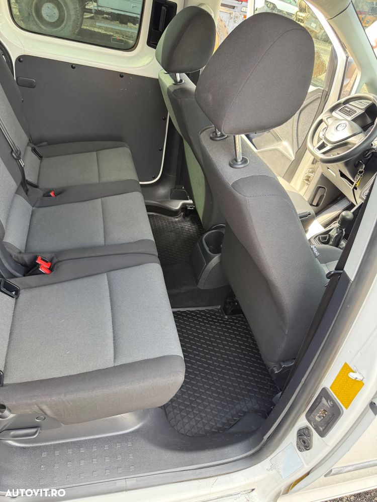 Volkswagen Caddy Maxi 2.0 TDI 75 kW Life - 19