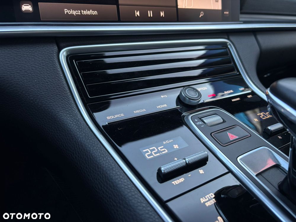 Porsche Panamera 4 Platinum Edition - 27