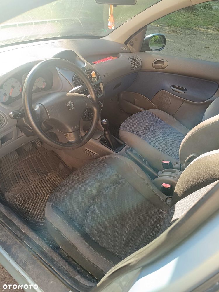Peugeot 206 - 2