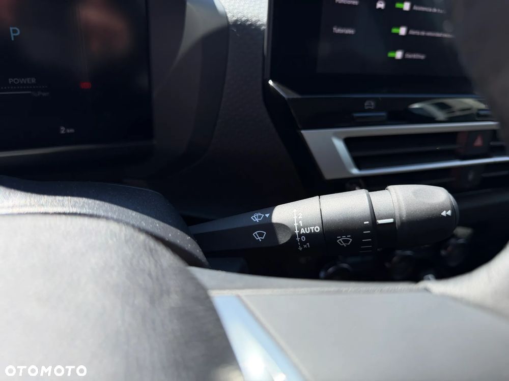 Citroën C4X 1.2 mHEV Plus eDCT6 - 14