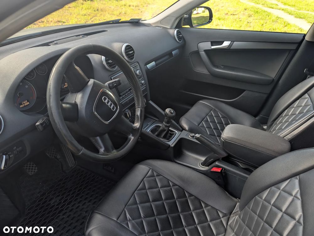 Audi A3 Sportback 1.6 Limited Edition - 8