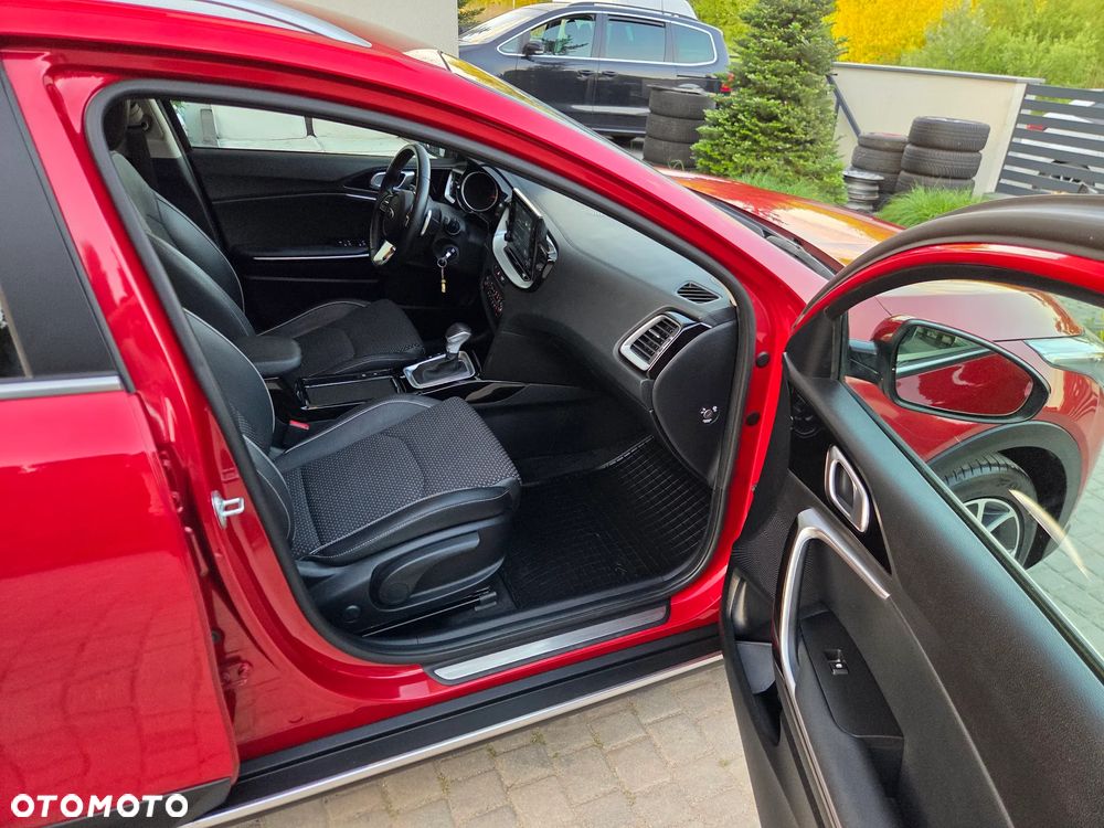 Kia XCeed 1.6 T-GDI L Business Line DCT - 16
