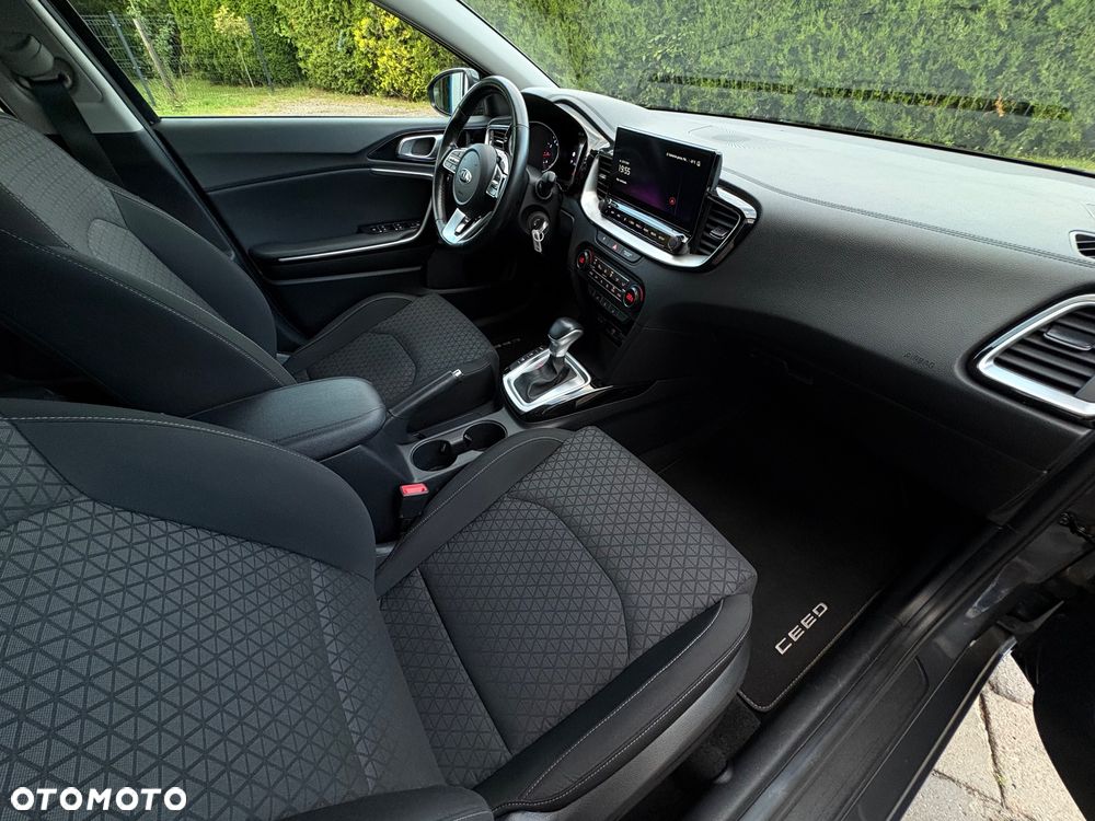 Kia Ceed 1.4 T-GDI L Business Line DCT - 21