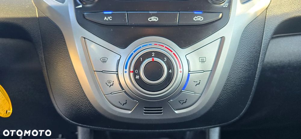 Hyundai ix20 1.4 Blue Classic - 37