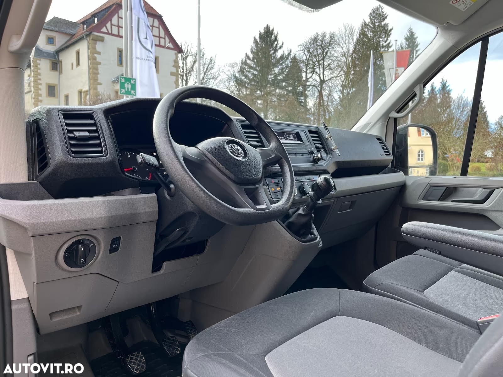 Volkswagen Crafter VW 35 XL an 2020 L3H2 H2L3 2.0 TDI 140 cai Euro 6 Duba mediu lung Autoutilitara Unic Proprietar de noua Km reali istoric reprezentanța carvertical scos fără rugina arata perfect - 2