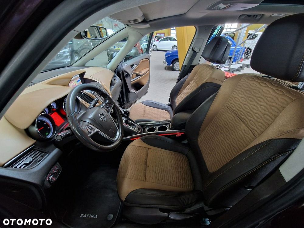 Opel Zafira - 12