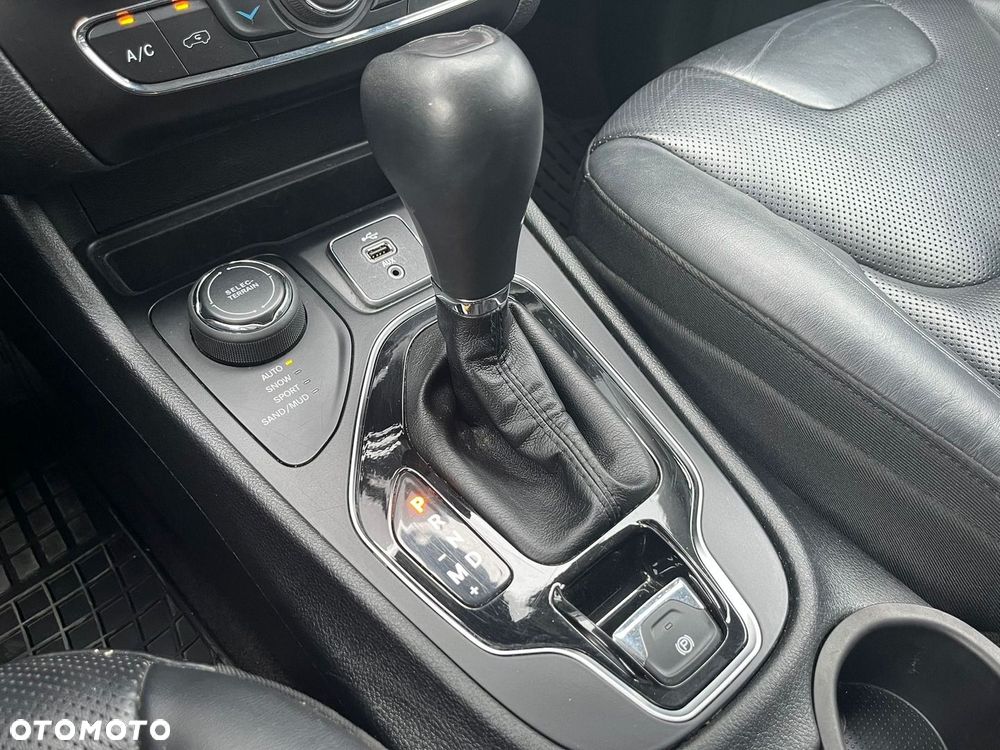 Jeep Cherokee 2.2 MJD Active Drive I Limited - 24
